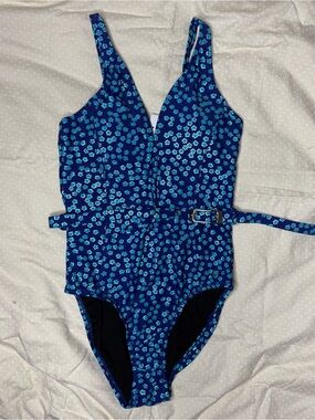 NWT French Connection Star Swimwear Belt Swimsuit Size XS Style SXAW9